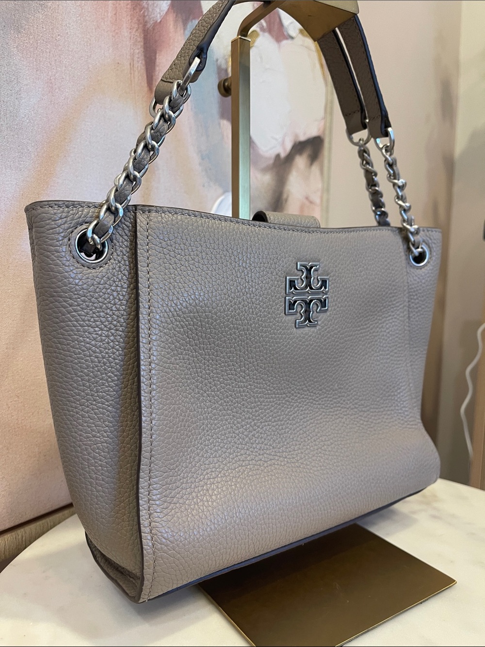 NWOT Tory Burch Britten Shoulder Tote in Gray - Picture 3 of 8